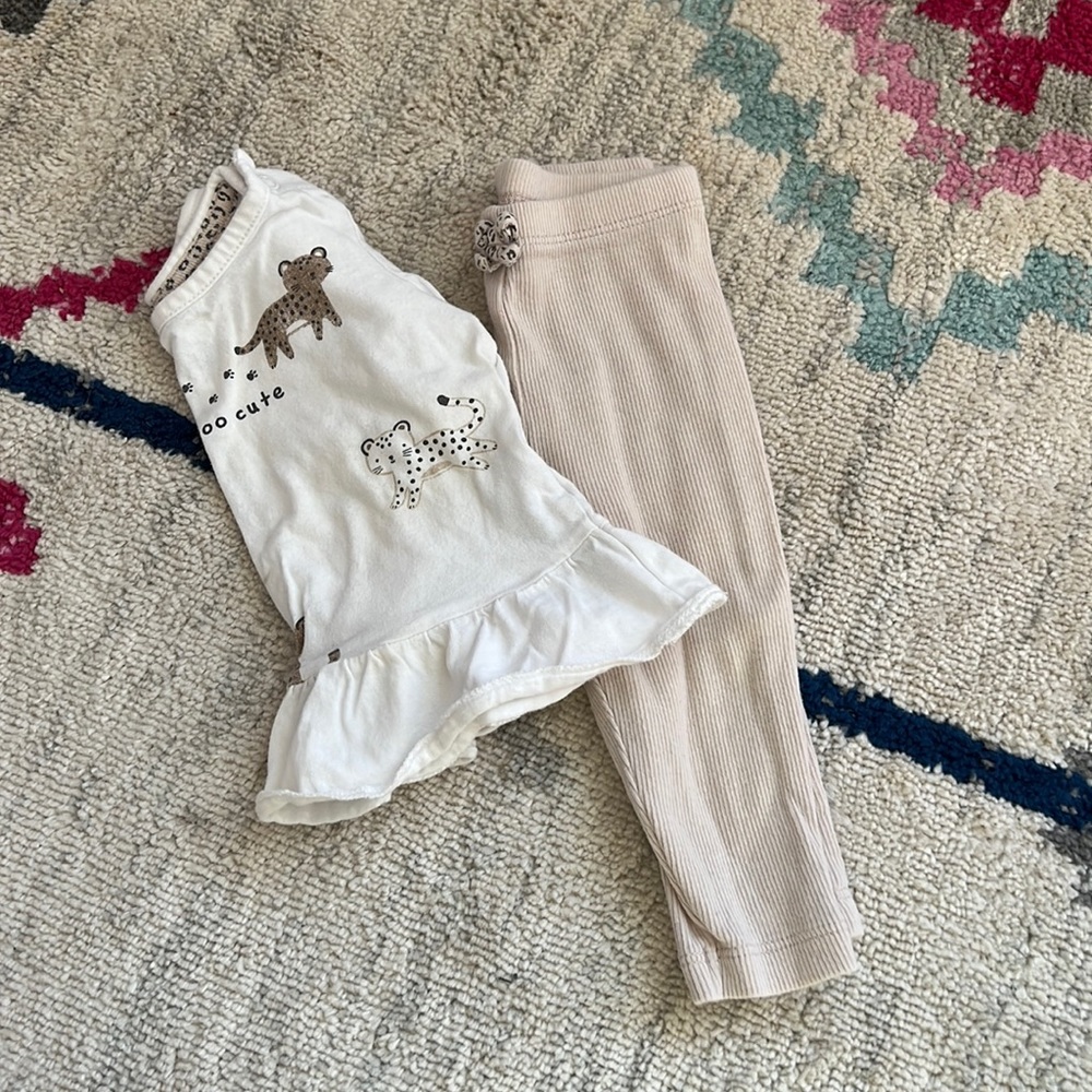 Carter’s Baby Girl Cat Outfit Size 6 Months